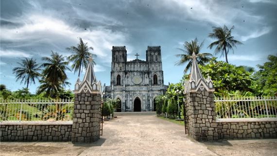 Nhà Thờ Mằng Lăng.