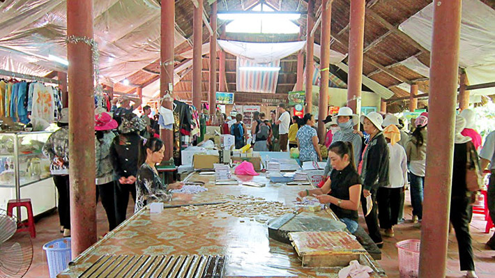 Lò sản xuất kẹo dừa