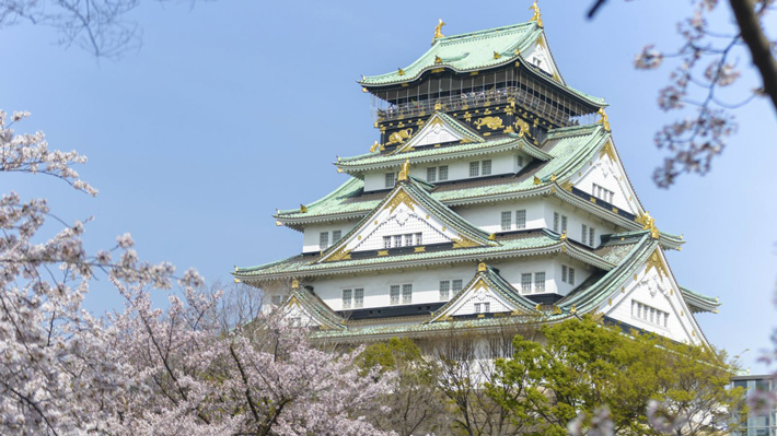 Lâu đài Osaka.