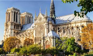 ivivu-nha-tho-duc-ba-paris.jpg