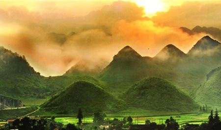 Tour Đông Bắc 4N4Đ: Hà Nội - Hà Giang - Đồng Văn - Sapa - Fansipan - Xe Cabin VIP