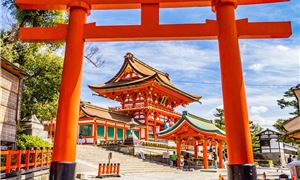 Đền Fushimi Inari Taisha.