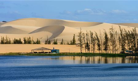 Tour Phan Thiết 2N1Đ: Cùng Jeep Tour Trải Nghiệm Cung Đường Biển