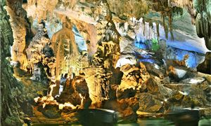 ivivu-dong-thien-duong-bia.gif