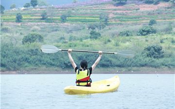 Tour Đà Lạt Trong Ngày: Chèo Kayak/Sup Trên Hồ Tuyền Lâm
