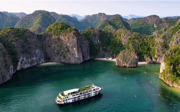 Tour Cát Bà 2N1Đ: Hà Nội - Đảo Ngọc Cát Bà -  Vịnh Lan Hạ (KS 3*)