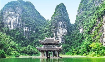 Tour Liên Tuyến Miền Bắc 6N5Đ: Hà Nội - Ninh Bình - Ngủ Đêm Du Thuyền Vịnh Lan Hạ - Sapa - Fansipan
