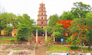 Chùa Thiên Mụ.