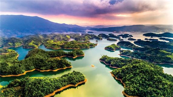 Tà Đùng: Vịnh Hạ Long trên Cao Nguyên.