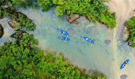 Tour Quảng Bình Trong Ngày: Thám Hiểm Thung Lũng Trạ Ang