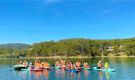 Tour Đà Lạt Nửa Ngày: Chèo SUP Khám Phá Hồ Tuyền Lâm