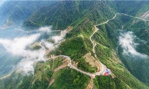 ivivu-deo-khau-pha.gif