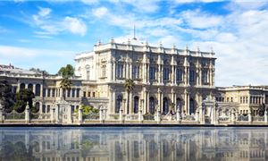Cung điện Dolmabahce