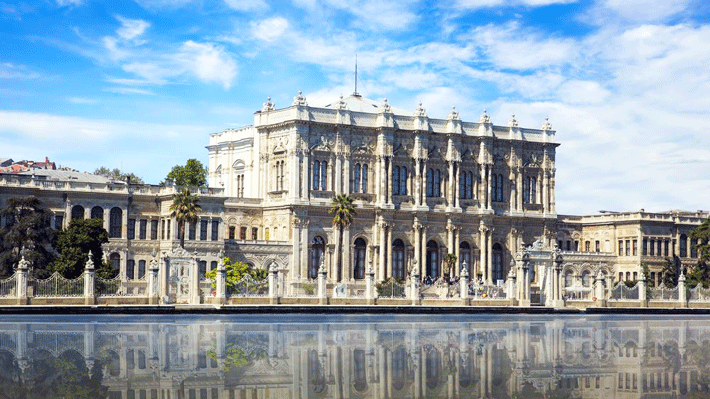 Cung điện Dolmabahce