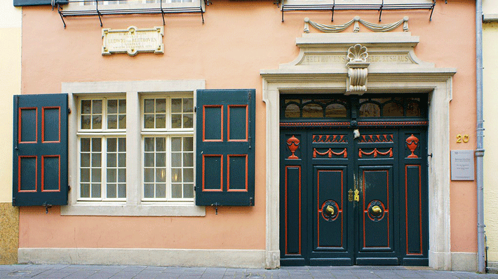 Beethoven House: Căn nhà màu xanh.