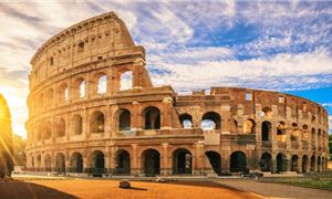 ivivu-dau-truong-coloseum.gif
