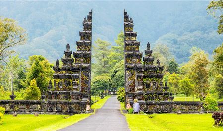 Tour Bali 5N4Đ: Hà Nội - Sống Lưng Khủng Long - Cổng Trời Handara - Đền Tanah Lot