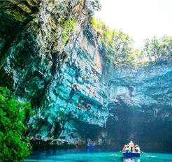 Tour Quảng Bình Trong Ngày (Đón Từ Huế - Ngày Lẻ): Vẻ Đẹp Kỳ Bí Động Phong Nha