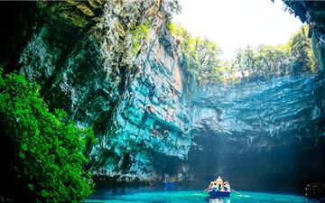 Tour Quảng Bình - Huế 2N1Đ (Đón tại Huế): Thánh Địa La Vang - Động Phong Nha - Cố Đô Huế