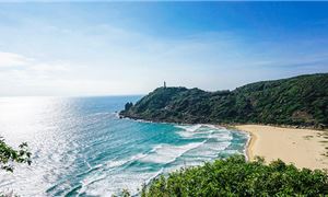 Mũi Điện Đại Lãnh, cực đông đất liền của Việt Nam.