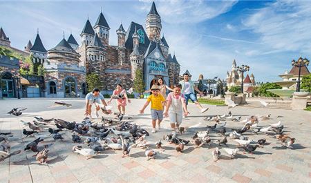 Tour Xe Lửa Nha Trang 3N3Đ: HCM - VinWonder - Chùa Long Sơn