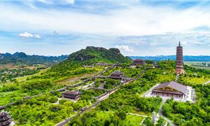 ivivu-chua-bai-dinh.gif