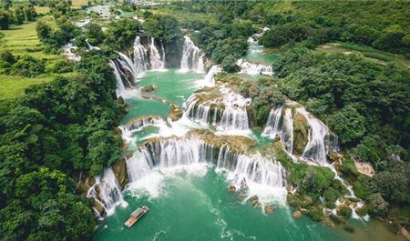 Tour Đông Bắc 5N4Đ: Khám Phá Cao Bằng - Hà Giang