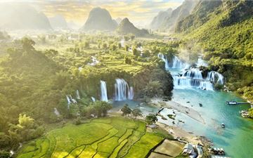 Tour Đông Bắc 5N4Đ: HCM - Hà Giang - Cao Bằng - Thác Bản Giốc - Thảo Nguyên Đồng Lâm - Chùa Tam Thanh