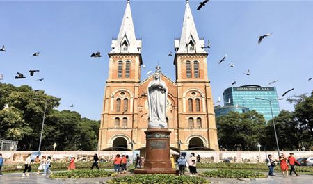 Tour Sài Gòn - Củ Chi Trong Ngày Ngày: TP.HCM - Khám Phá City Tour - Địa Đạo Củ Chi