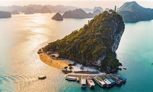 ivivu-dao-titop-quang-ninh-02-1625285135.gif