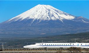 Tàu siêu tốc Shinkansen.