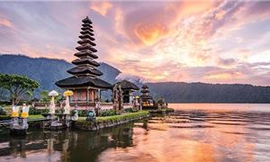 Đền Ulun Danu.
