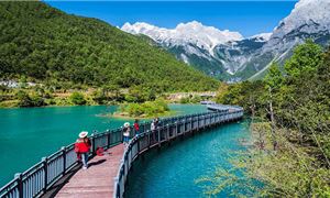 Nhật Nguyệt Đàm: Vẻ đẹp thiên nhiên giữa đất trời.