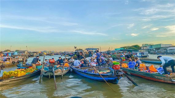 Chợ Nổi Cái Răng.