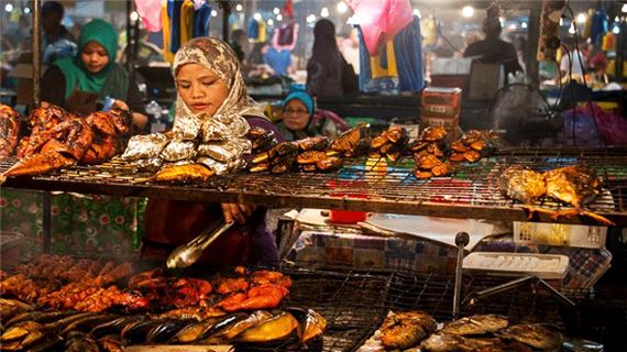 Chợ đêm Gadong Night Market