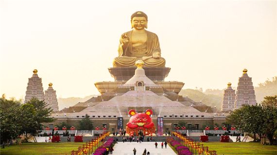 Sự thiền tịnh yên bình tại Phật Quang Sơn Tự.