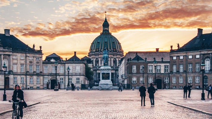 Cung điện Amalienborg