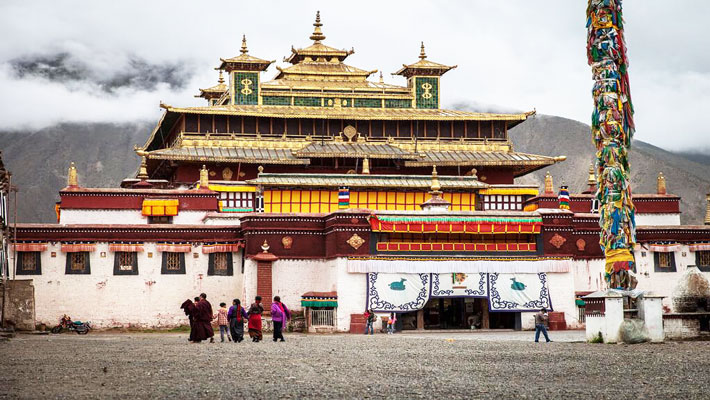 Tu viện TashilhunpoSông Băng Karola