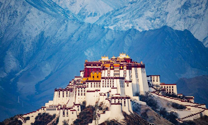 Cung điện Potala.