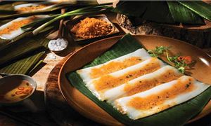 ivivu-banh-nam.gif