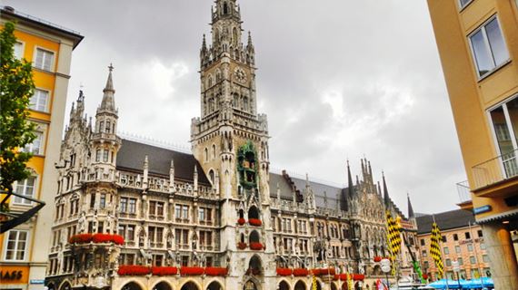 Quảng trường phố cổ