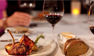 ivivu-chops-grille-food-wine.gif
