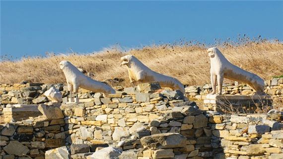 ivivu-terrace-of-lions.gif