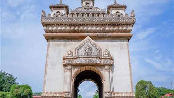 Khải Hoàn Môn Patuxay