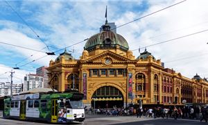 ivivu-flinders-street-uc.jpg