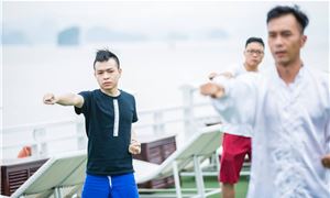 ivivu-starlight-cruise-ha-long.jpg