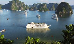 ivivu-starlight-cruise-ha-long.jpg