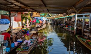 Chợ Nổi 4 Miền Khám phá văn hóa, ẩm thực đa dạng, trải nghiệm mua sắm độc đáo tại Pattaya.