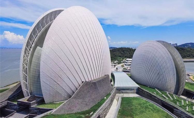 Nhật Nguyệt Bối