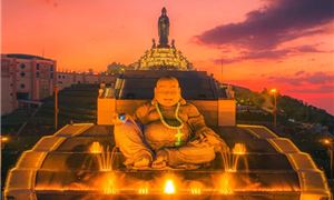 Tượng Phật Di Lặc